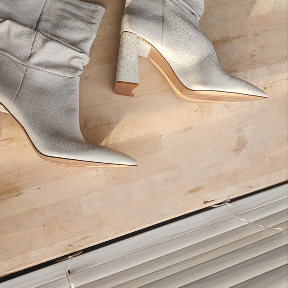 White booties - Picture 3 of 4